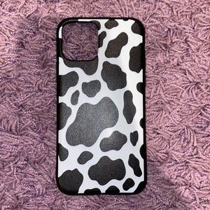 Cowprint IPHONE 11 PRO case!! Super cute & durable